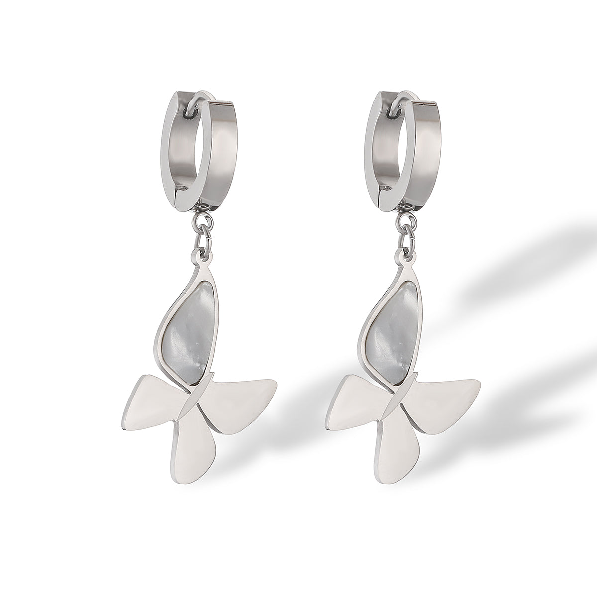 1 Pair Simple Style Commute Butterfly Plating Inlay Titanium Steel Shell 18k Gold Plated Drop Earrings