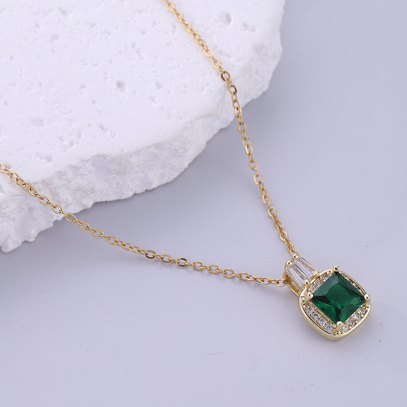 Vintage Style Square Stainless Steel Plating Inlay Zircon 18k Gold Plated Pendant Necklace