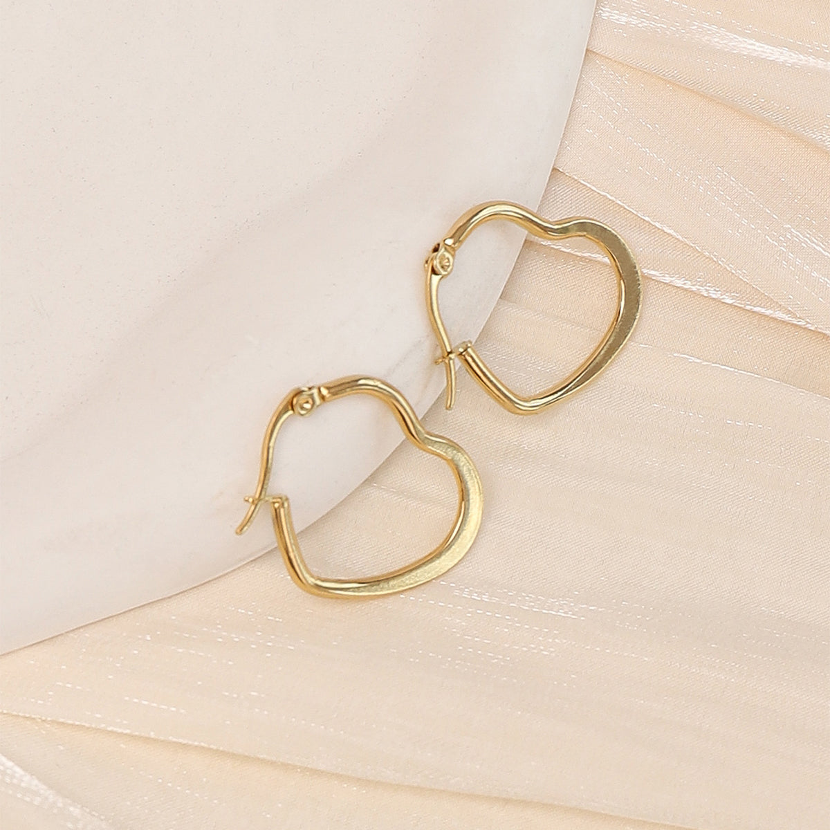 1 Pair Simple Style Star Heart Shape Plating Stainless Steel Gold Plated Hoop Earrings