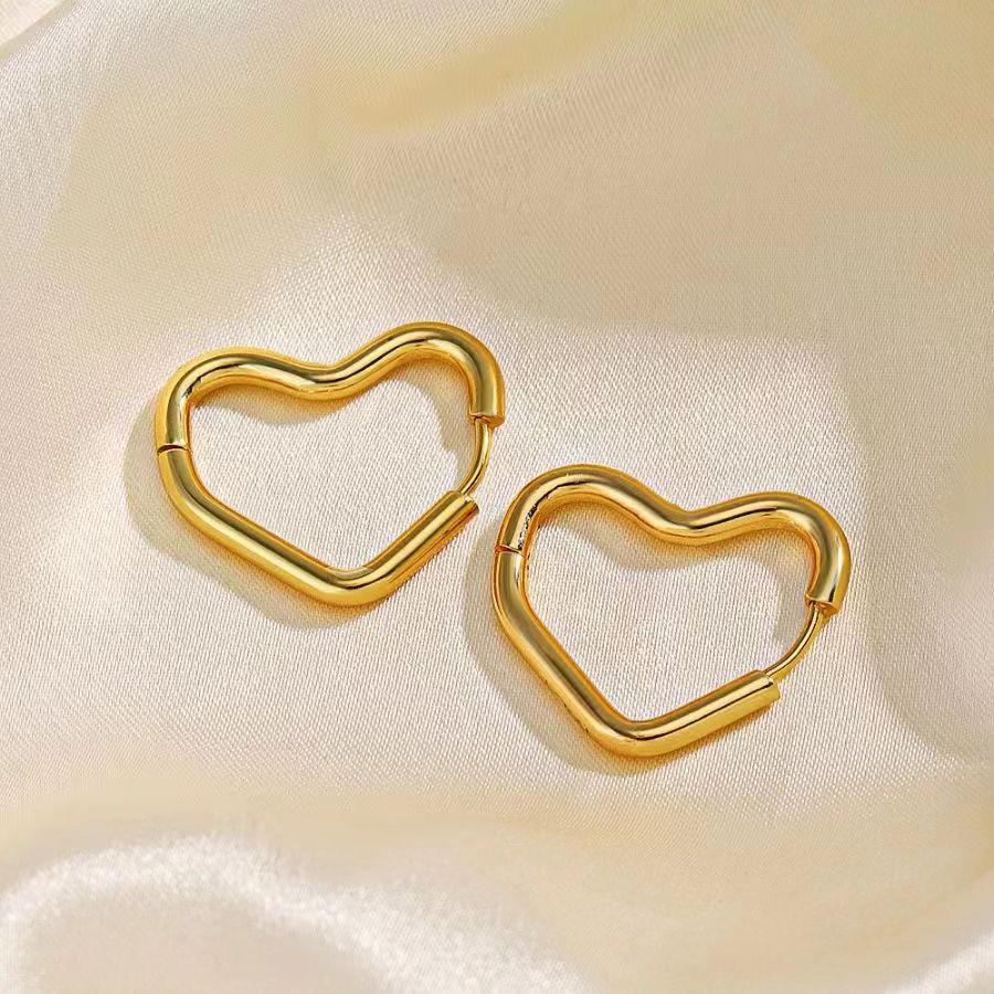 1 Pair Simple Style Heart Shape Plating Metal Stainless Steel 18k Gold Plated Hoop Earrings