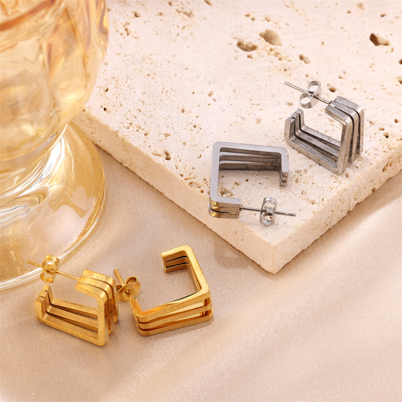 1 Pair Simple Style C Shape Plating Stainless Steel 18k Gold Plated Ear Studs