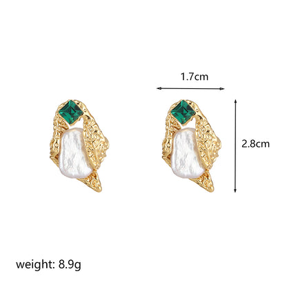 1 Pair Vintage Style Baroque Style Sweet Irregular Plating Inlay Copper Freshwater Pearl Zircon 18k Gold Plated Ear Studs