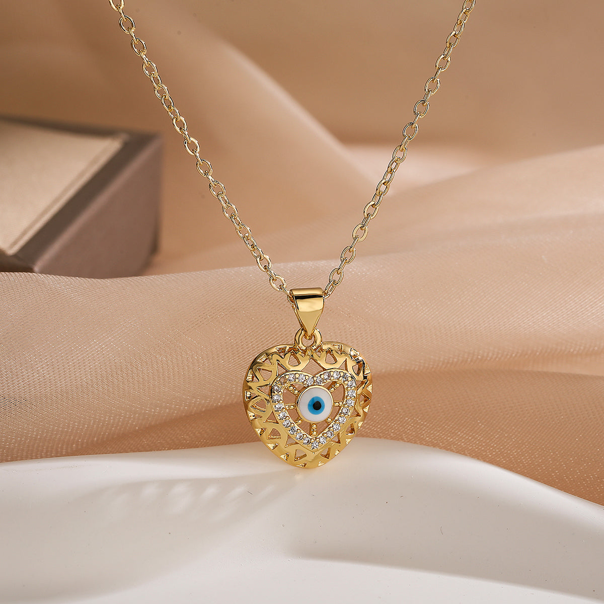 Sweet Commute Star Heart Shape Copper Plating Inlay Zircon 18k Gold Plated Pendant Necklace