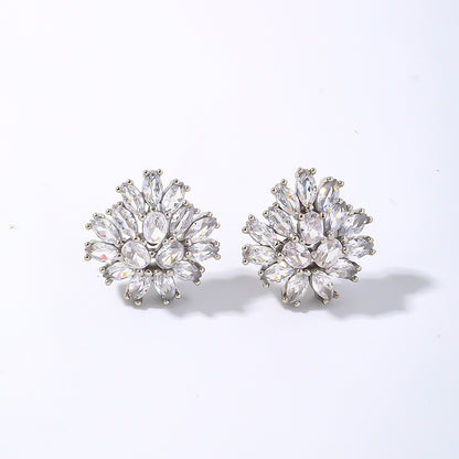 1 Pair Casual Simple Style Shiny Flower Plating Inlay Copper Zircon White Gold Plated Gold Plated Ear Studs