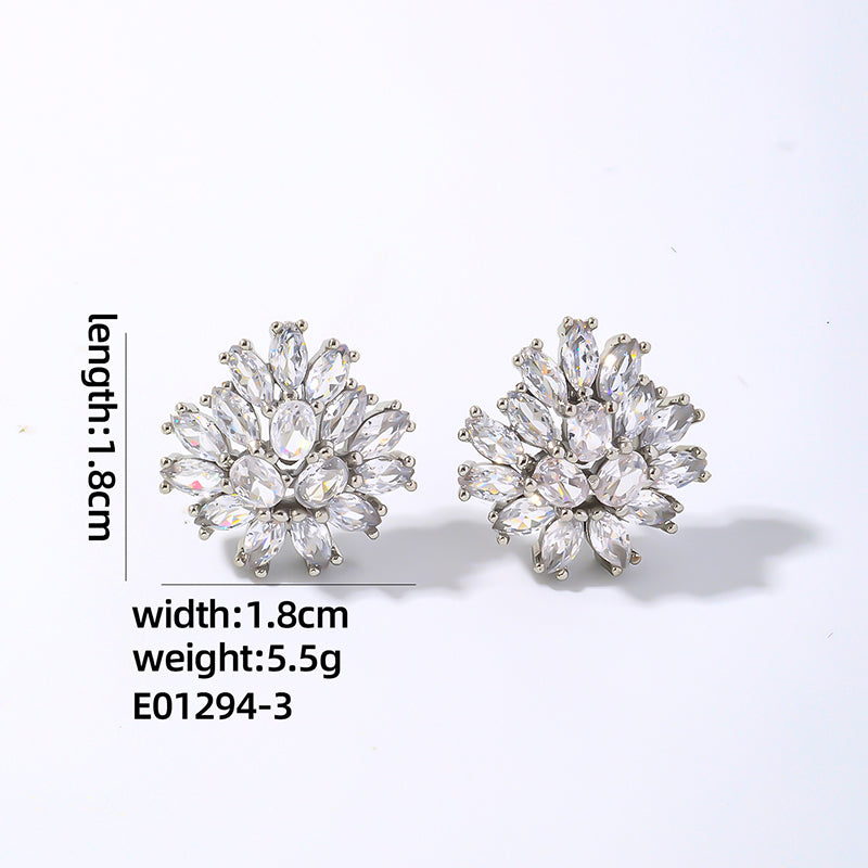 1 Pair Casual Simple Style Shiny Flower Plating Inlay Copper Zircon White Gold Plated Gold Plated Ear Studs