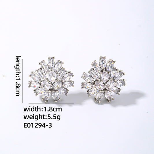 1 Pair Casual Simple Style Shiny Flower Plating Inlay Copper Zircon White Gold Plated Gold Plated Ear Studs