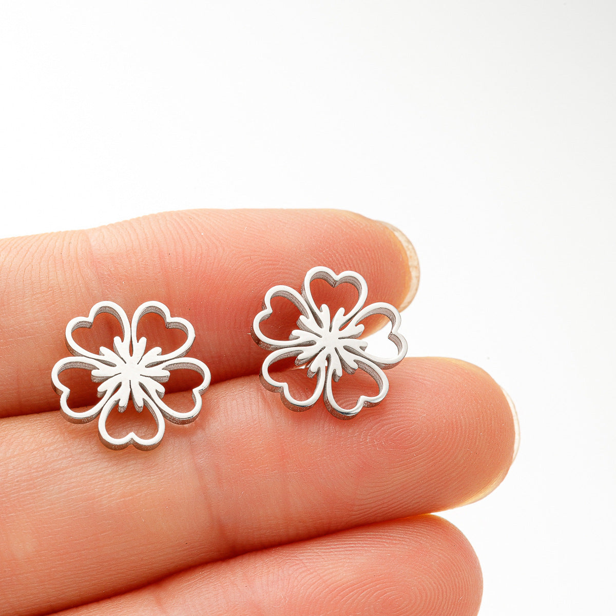 1 Pair Simple Style Flower Plating 304 Stainless Steel 18K Gold Plated Ear Studs