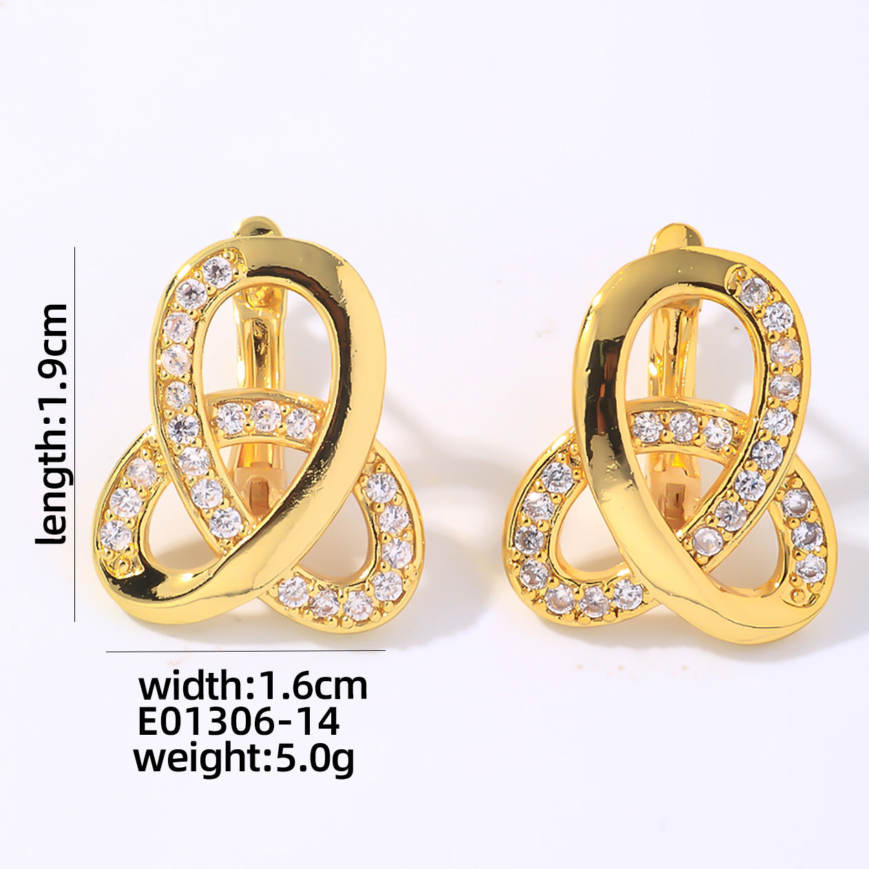 1 Pair Simple Style Shiny Triangle Plating Inlay Copper Zircon White Gold Plated Gold Plated Ear Studs