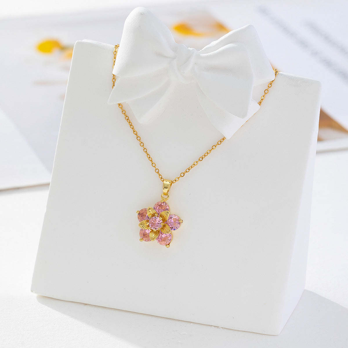 Sweet Flower Copper Inlay Zircon Pendant Necklace