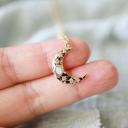 Retro Star Moon Copper Plating Inlay Zircon Pendant Necklace