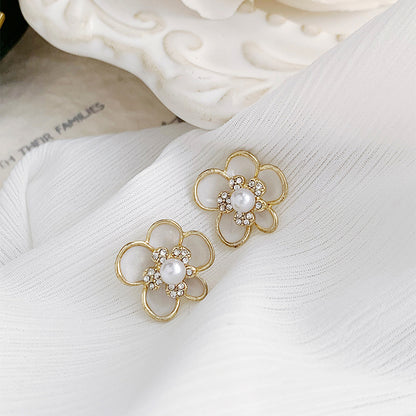 Wholesale Jewelry Elegant Flower Alloy Gold Plated Ear Studs