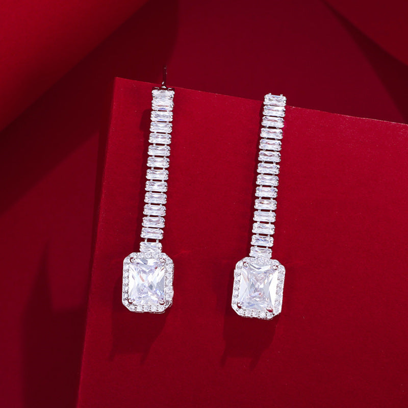 1 Pair Elegant Shiny Square Plating Inlay Copper Zircon White Gold Plated Rhodium Plated Drop Earrings