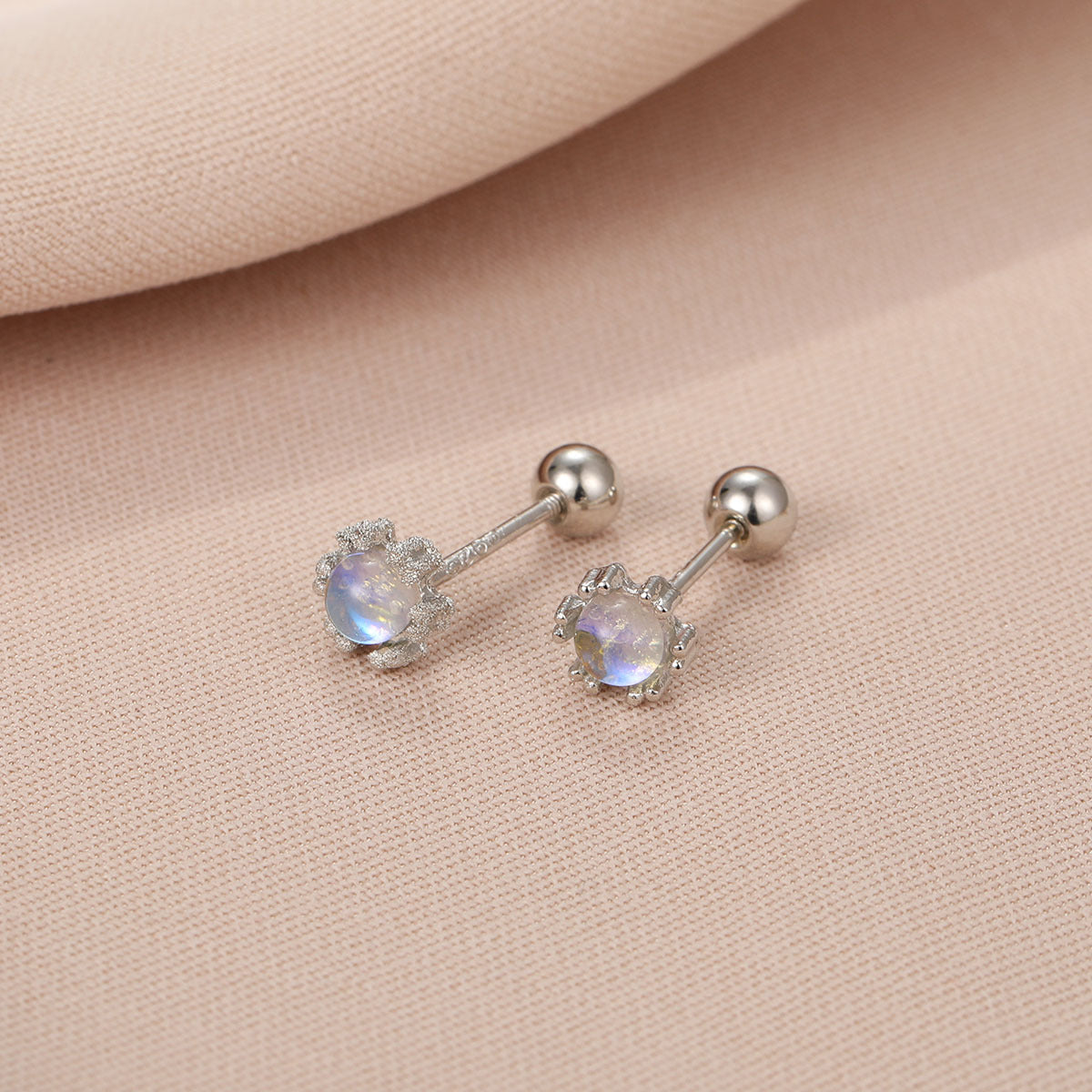 1 Pair Simple Style Shiny Round Star Heart Shape Stoving Varnish Inlay Stainless Steel Zircon Ear Studs