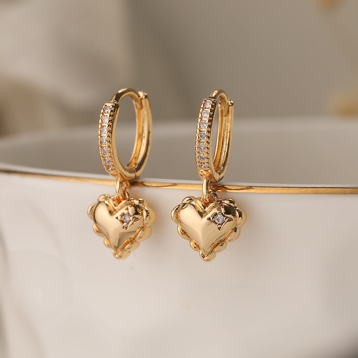 1 Pair Simple Style Commute Heart Shape Plating Inlay Copper Zircon 18k Gold Plated Earrings