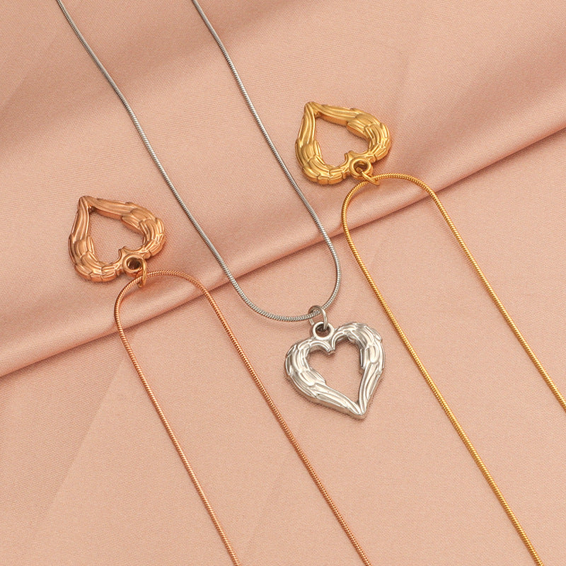 Simple Style Heart Shape Stainless Steel Plating Hollow Out 18k Gold Plated Rose Gold Plated Pendant Necklace Necklace