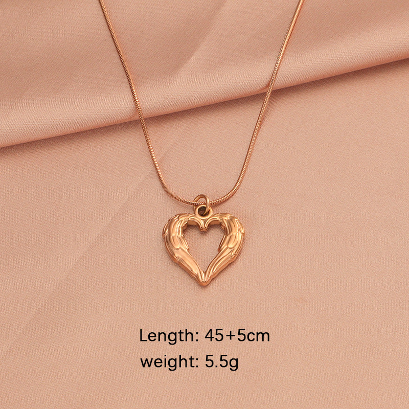 Simple Style Heart Shape Stainless Steel Plating Hollow Out 18k Gold Plated Rose Gold Plated Pendant Necklace Necklace