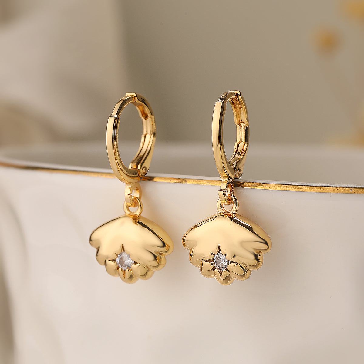 1 Pair Simple Style Classic Style Geometric Heart Shape Plating Inlay Copper Zircon 18k Gold Plated Drop Earrings