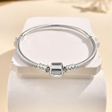 Elegant Glam Round Sterling Silver Plating Silver Plated Bracelets