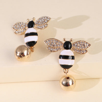 Hot Sales New Symmetrical Earrings Bee Pearl Earrings Ear Jewelry Insect Earrings Korea Wholesale Gooddiy