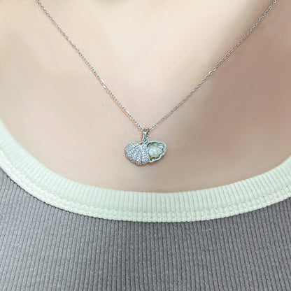 Simple Style Classic Style Moon Heart Shape Butterfly Stainless Steel Alloy Copper Plating Inlay Rhinestones Glass Stone Zircon White Gold Plated Pendant Necklace