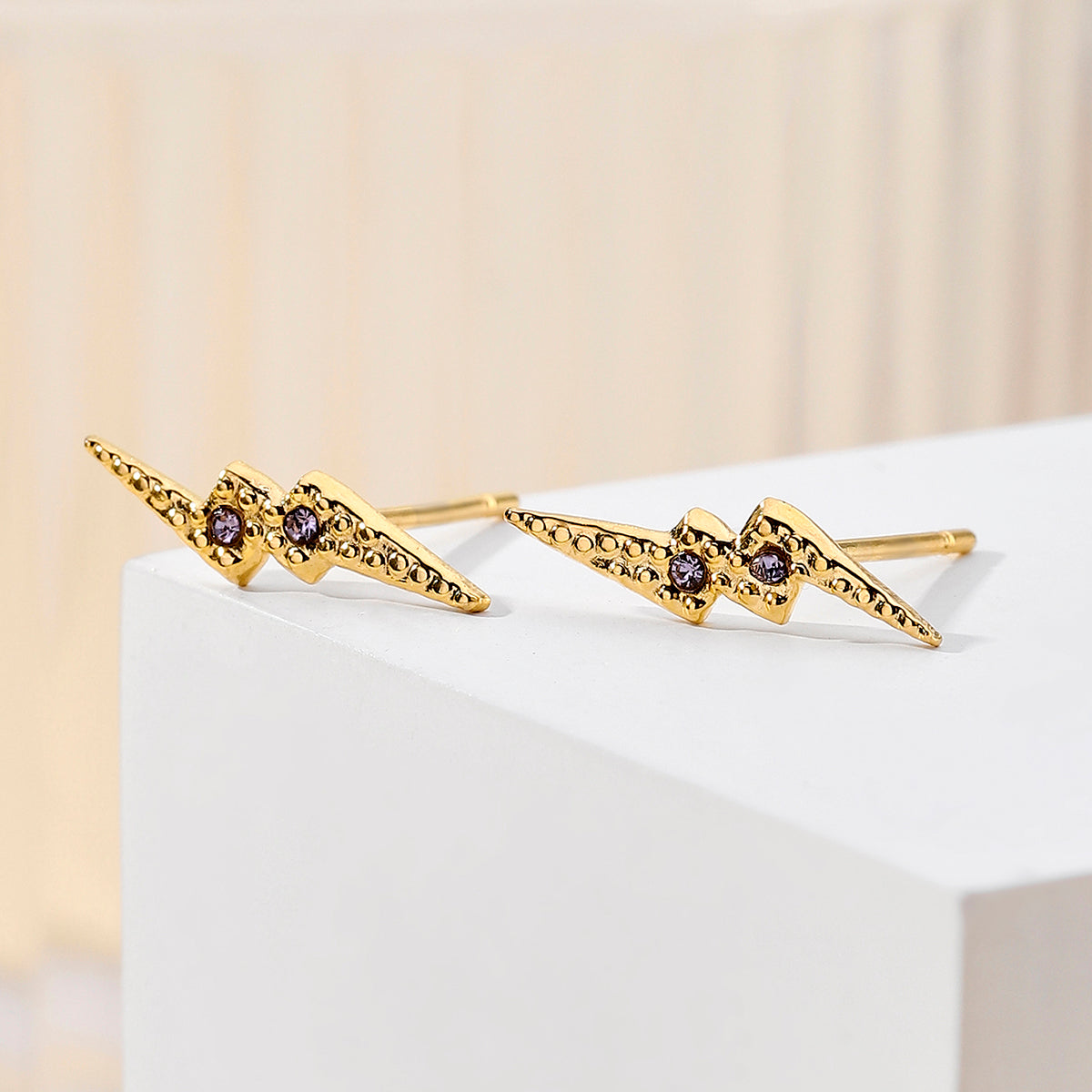 1 Pair Casual Streetwear Lightning Plating Inlay Stainless Steel Zircon 18k Gold Plated Ear Studs