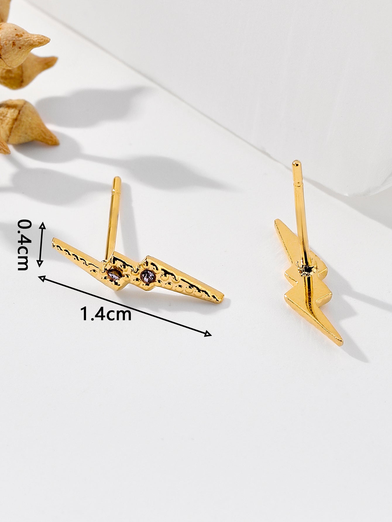 1 Pair Casual Streetwear Lightning Plating Inlay Stainless Steel Zircon 18k Gold Plated Ear Studs