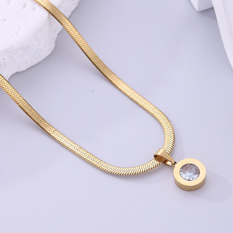 Wholesale Elegant Lady Circle Stainless Steel Plating Inlay 18k Gold Plated Zircon Pendant Necklace