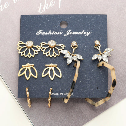 Retro Leaf Round Tassel Imitation Pearl Cotton Metal Inlay Rhinestones Women's Earrings 1 Set