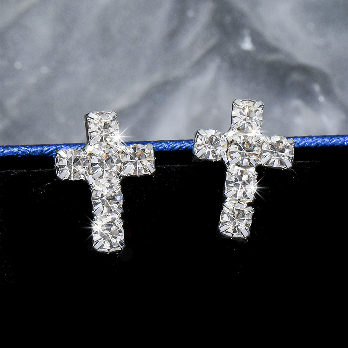 1 Pair Elegant Cross Plating Inlay Alloy Rhinestones Silver Plated Ear Studs