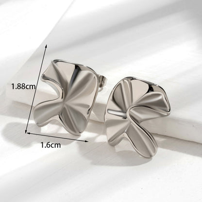 1 Pair Vintage Style French Style Simple Style Flower Plating Stainless Steel 18k Gold Plated Ear Studs