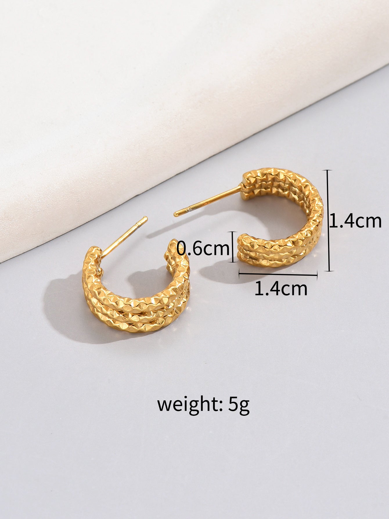 1 Pair Simple Style Classic Style Solid Color Plating Titanium Steel 18k Gold Plated Gold Plated Hoop Earrings