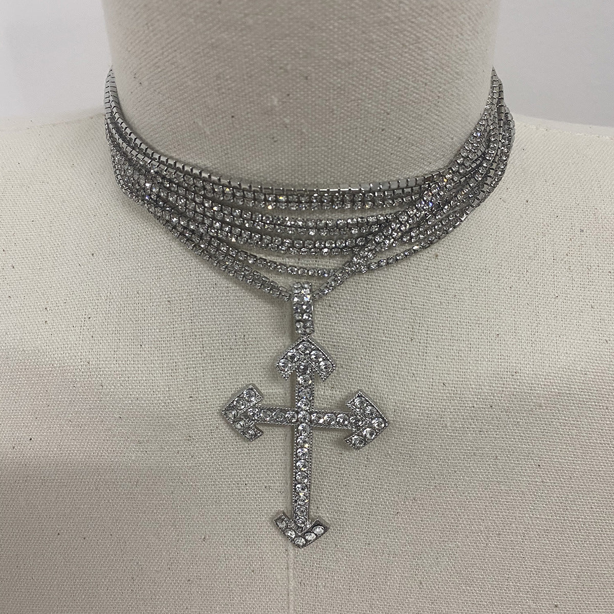 Ig Style Casual Vintage Style Cross Silver Plated Rhinestones Stainless Steel Alloy Glass Wholesale Pendant Necklace