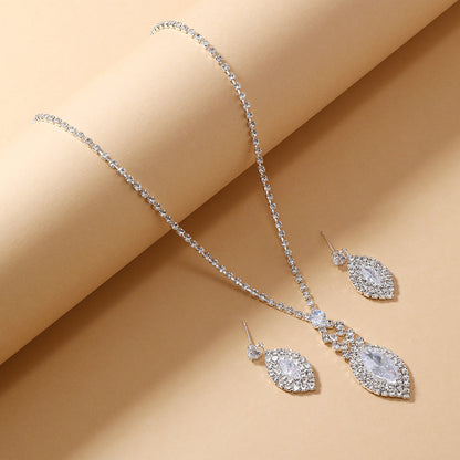 Elegant Luxurious Solid Color Alloy Plating Inlay Rhinestones Silver Plated Women's Jewelry Set