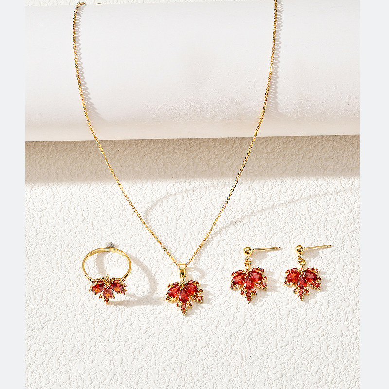 Vintage Style Simple Style Maple Leaf Copper Plating Inlay Zircon 18k Gold Plated Rings Earrings Necklace