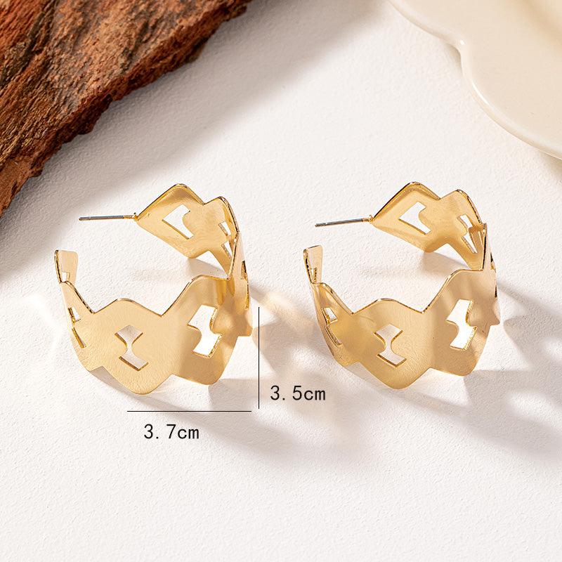 Wholesale Jewelry Elegant Solid Color Ferroalloy 14k Gold Plated Plating Hollow Out Ear Studs