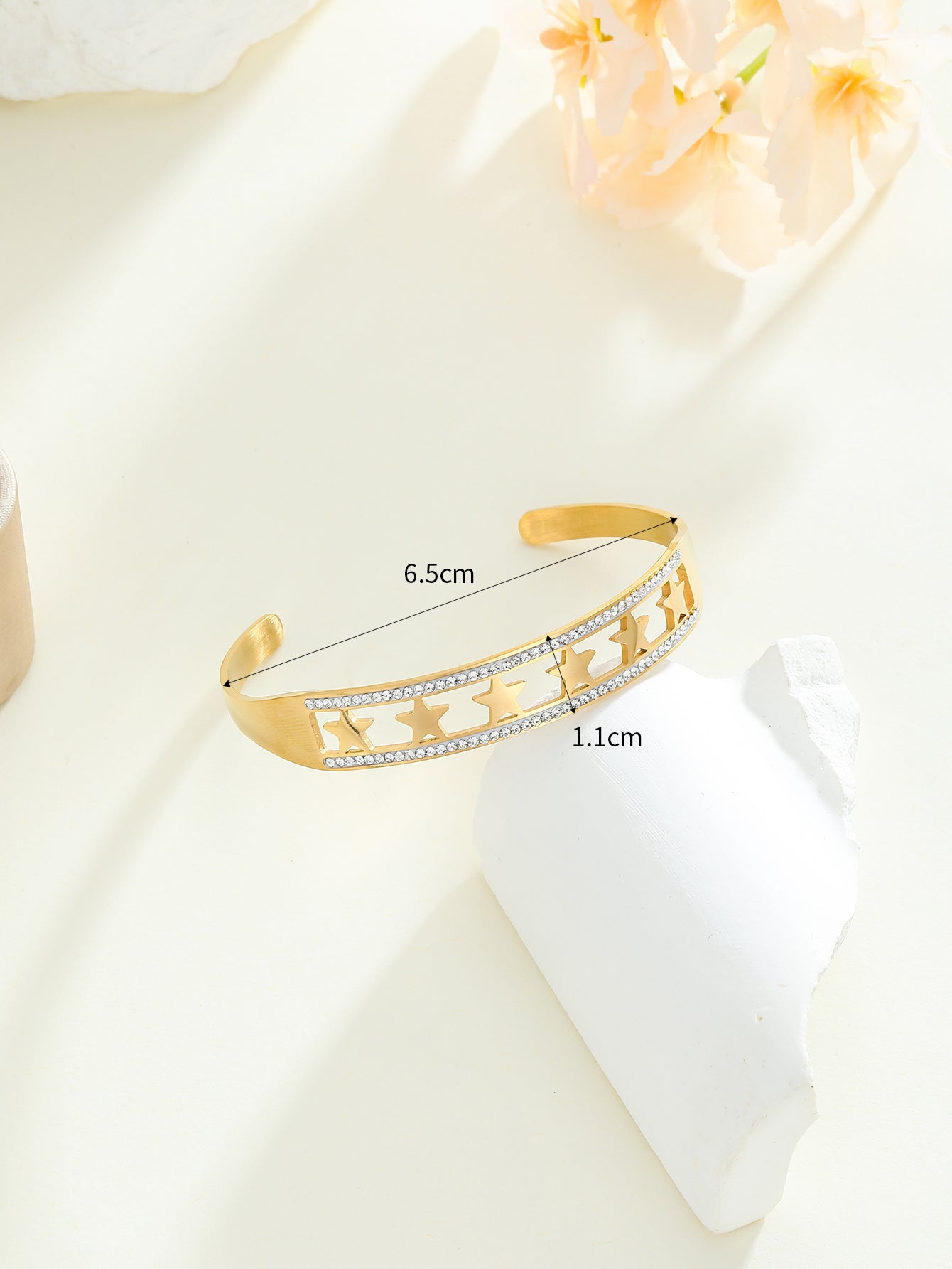 Simple Style Classic Style Star Stainless Steel Plating Inlay Zircon 18k Gold Plated Bangle