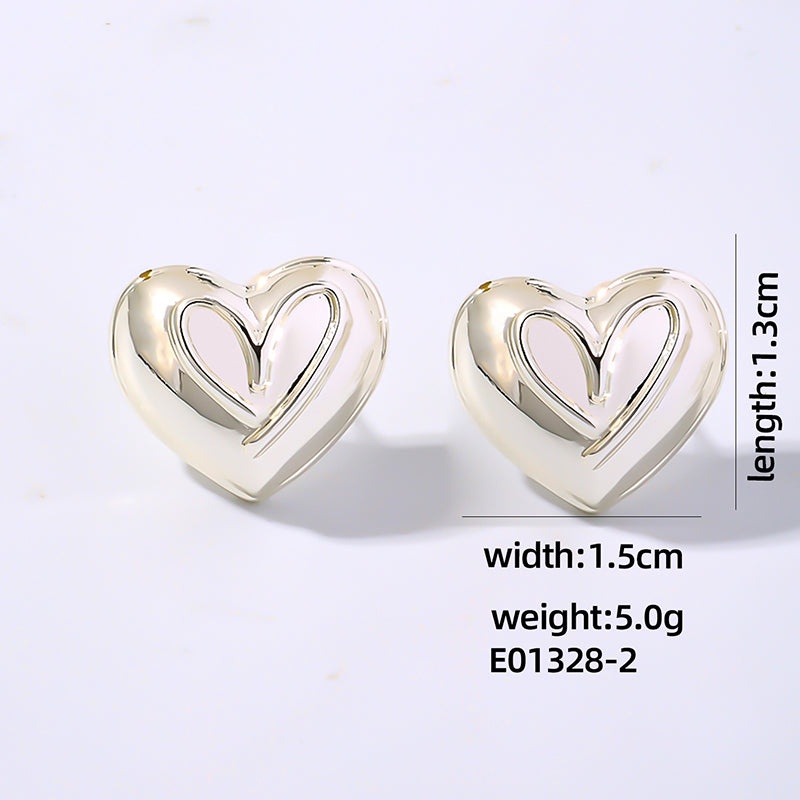 1 Pair Retro Simple Style Geometric Heart Shape Plating Copper Ear Studs