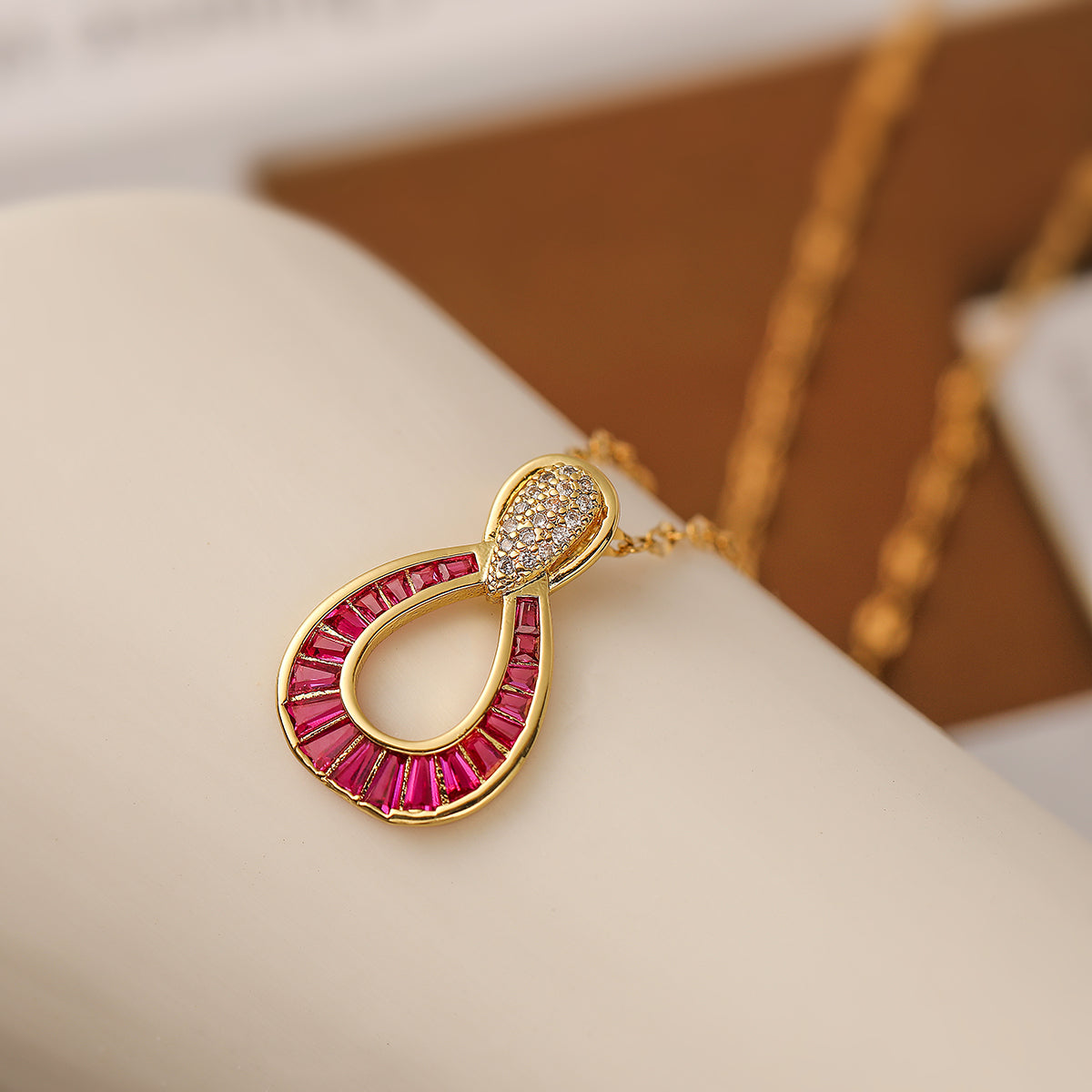 Simple Style Commute Water Droplets Copper 18k Gold Plated Zircon Pendant Necklace In Bulk