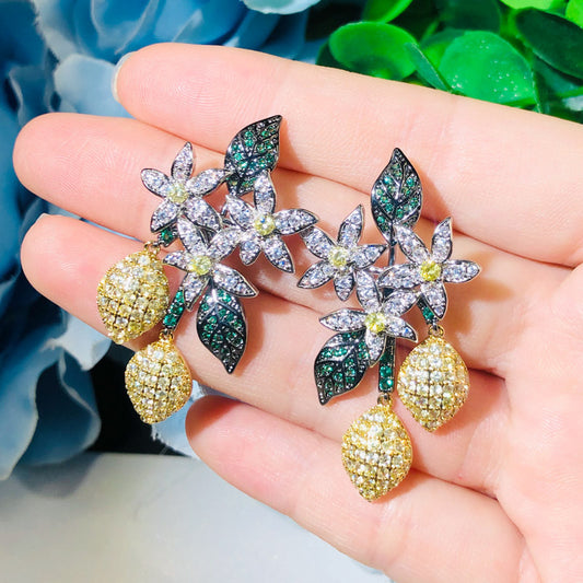 1 Pair Glam Classic Style Irregular Plant Flower Plating Inlay Copper Zircon Rhodium Plated Silver Plated Drop Earrings