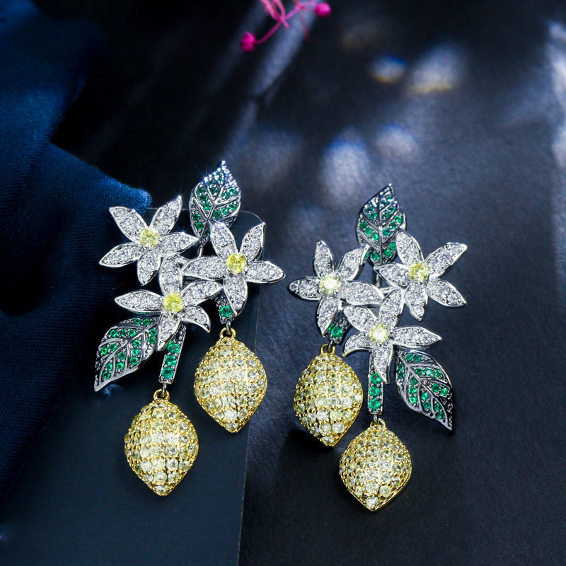 1 Pair Glam Classic Style Irregular Plant Flower Plating Inlay Copper Zircon Rhodium Plated Silver Plated Drop Earrings