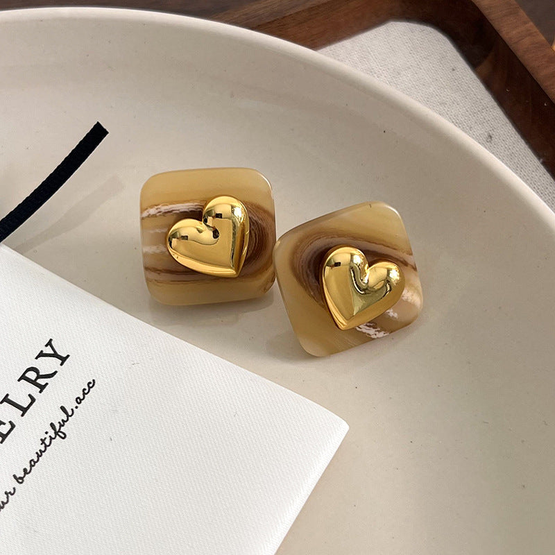 1 Pair Cute Heart Shape Plating Resin Gold Plated Ear Studs