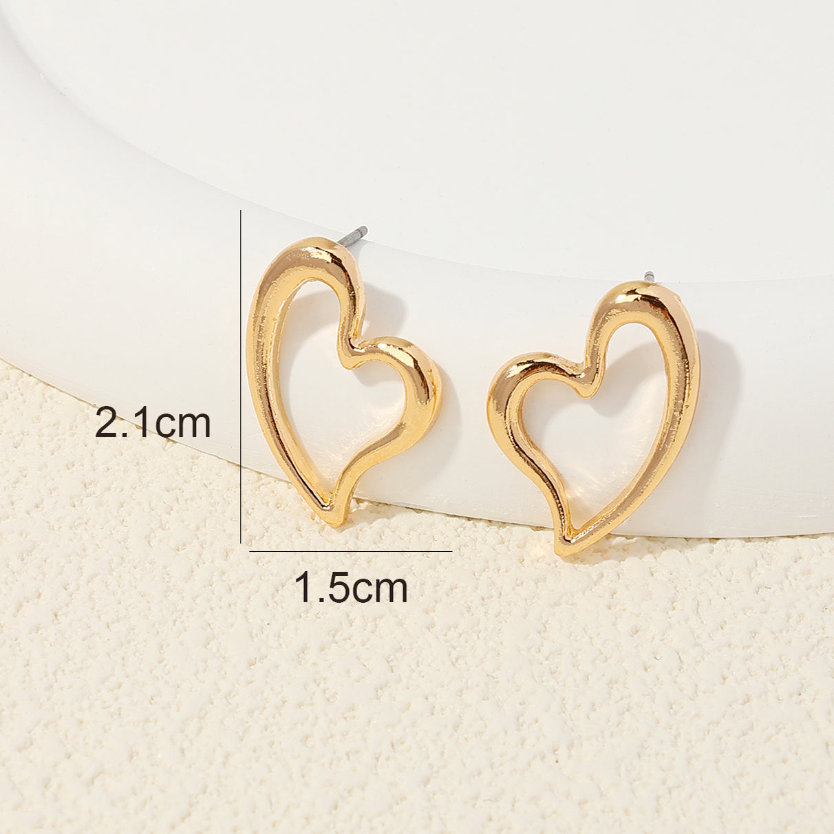 1 Pair Nordic Style Vintage Style Heart Shape Plating Alloy Ear Studs