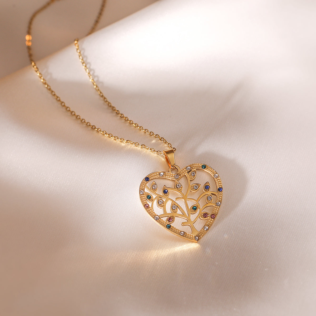 Wholesale Simple Style Heart Shape Titanium Steel Plating Inlay 18k Gold Plated Zircon Pendant Necklace