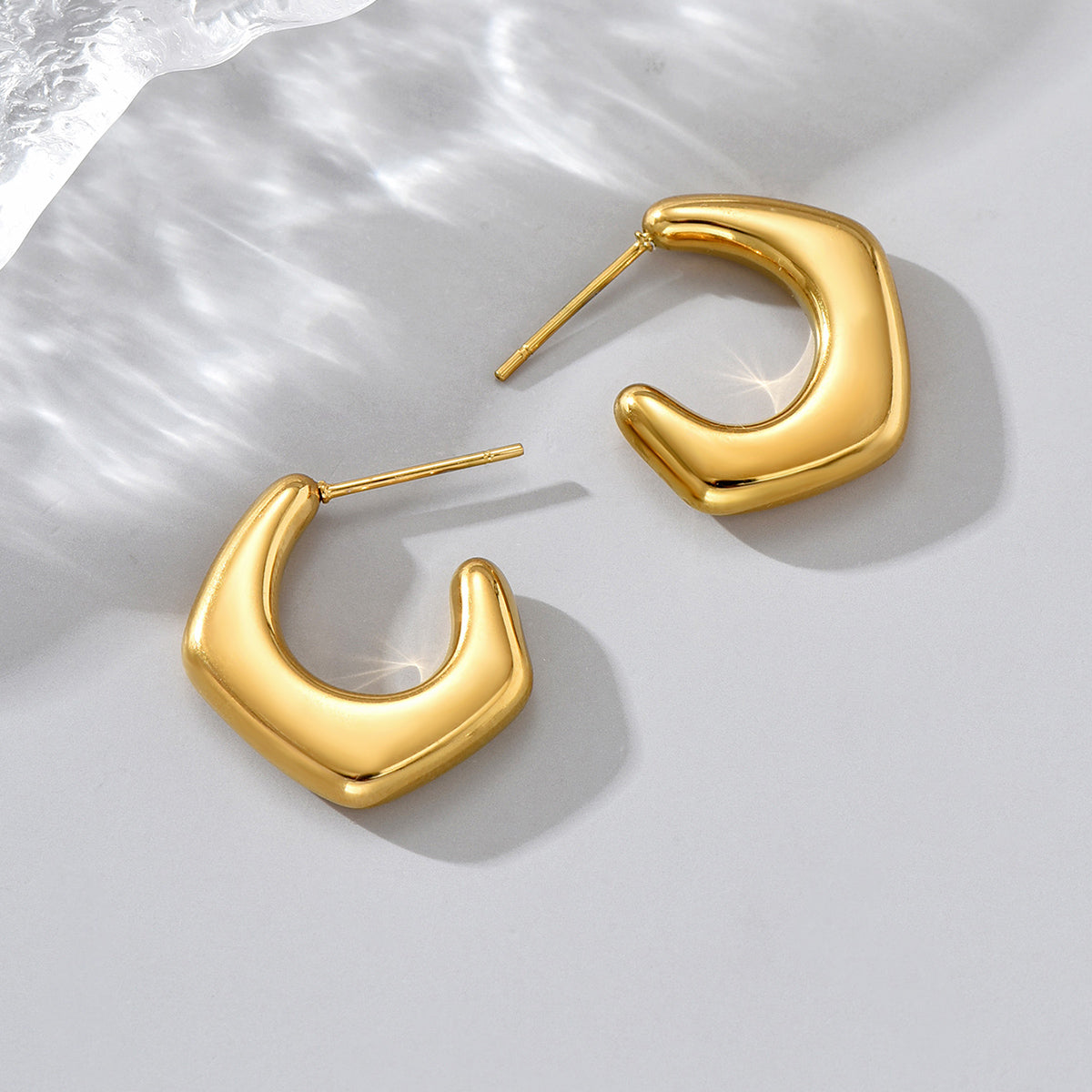 1 Pair Classic Style Streetwear Solid Color Plating Stainless Steel Titanium Steel 18k Gold Plated Gold Plated Ear Studs