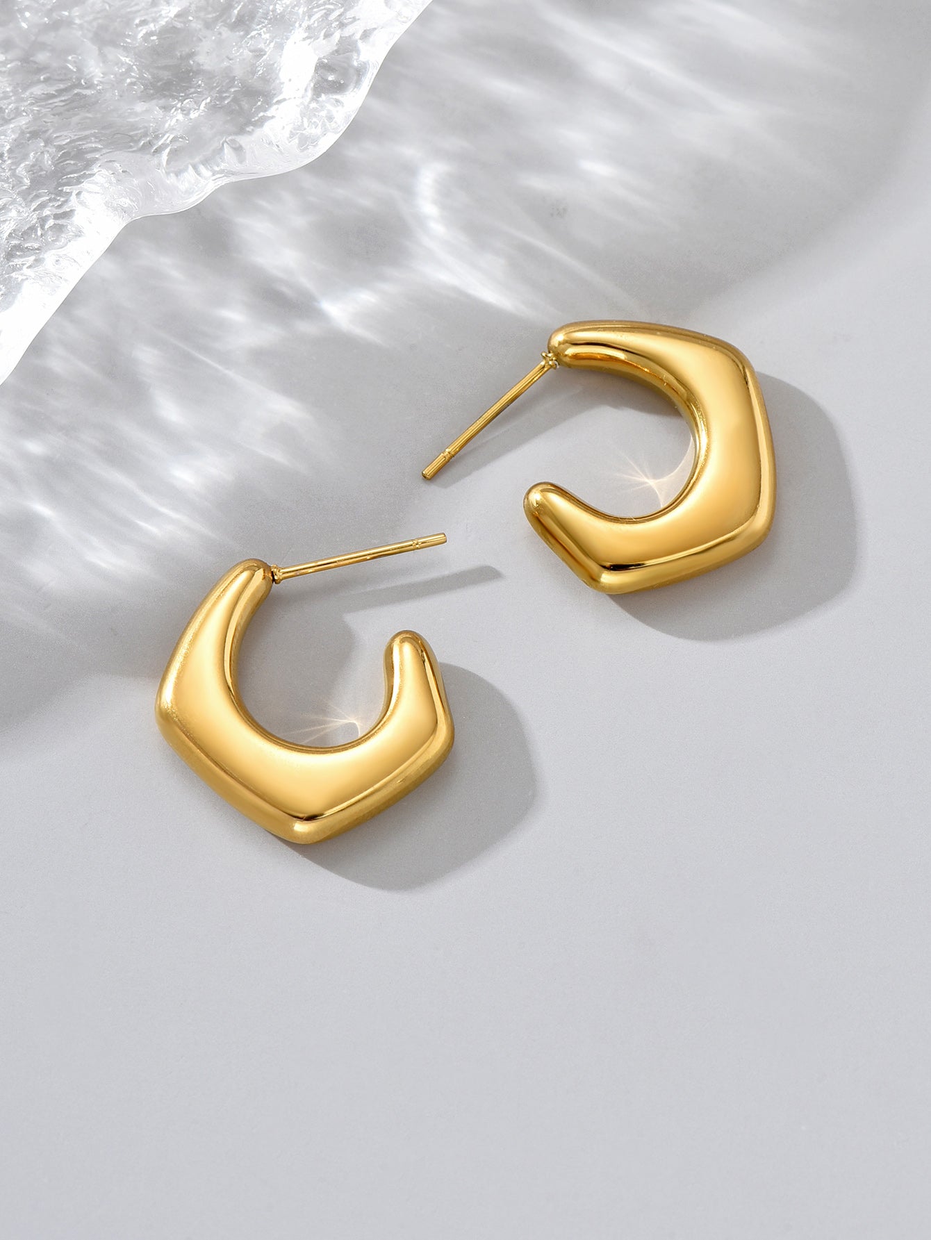 1 Pair Classic Style Streetwear Solid Color Plating Stainless Steel Titanium Steel 18k Gold Plated Gold Plated Ear Studs