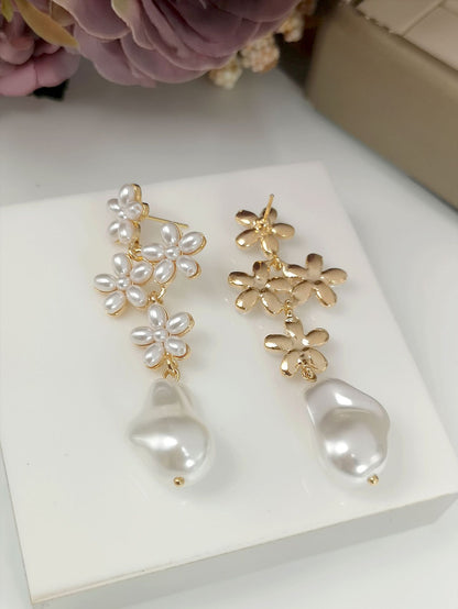 1 Pair Retro Flower Plating Imitation Pearl Alloy Drop Earrings