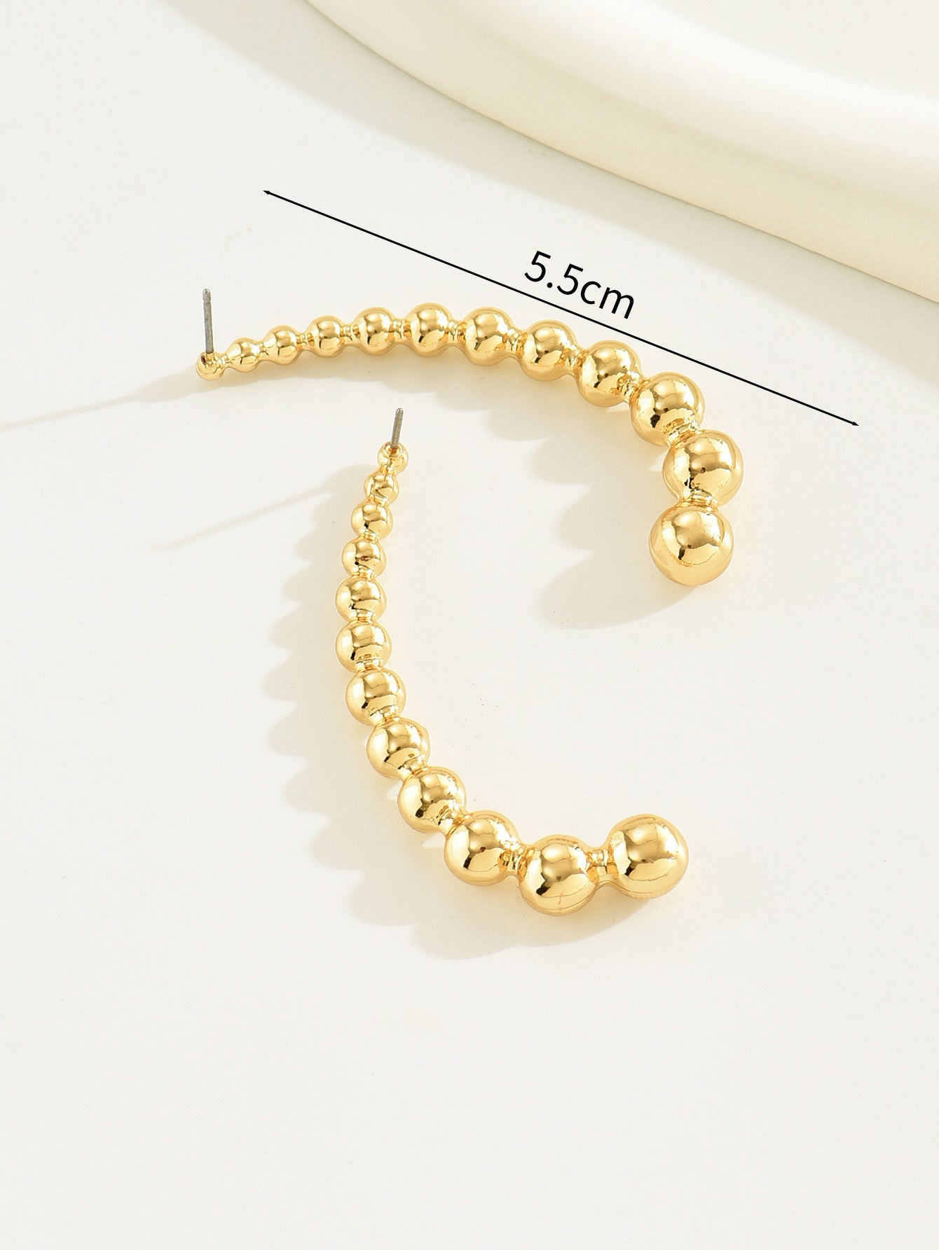 1 Pair Retro Roman Style Solid Color Alloy Ear Studs