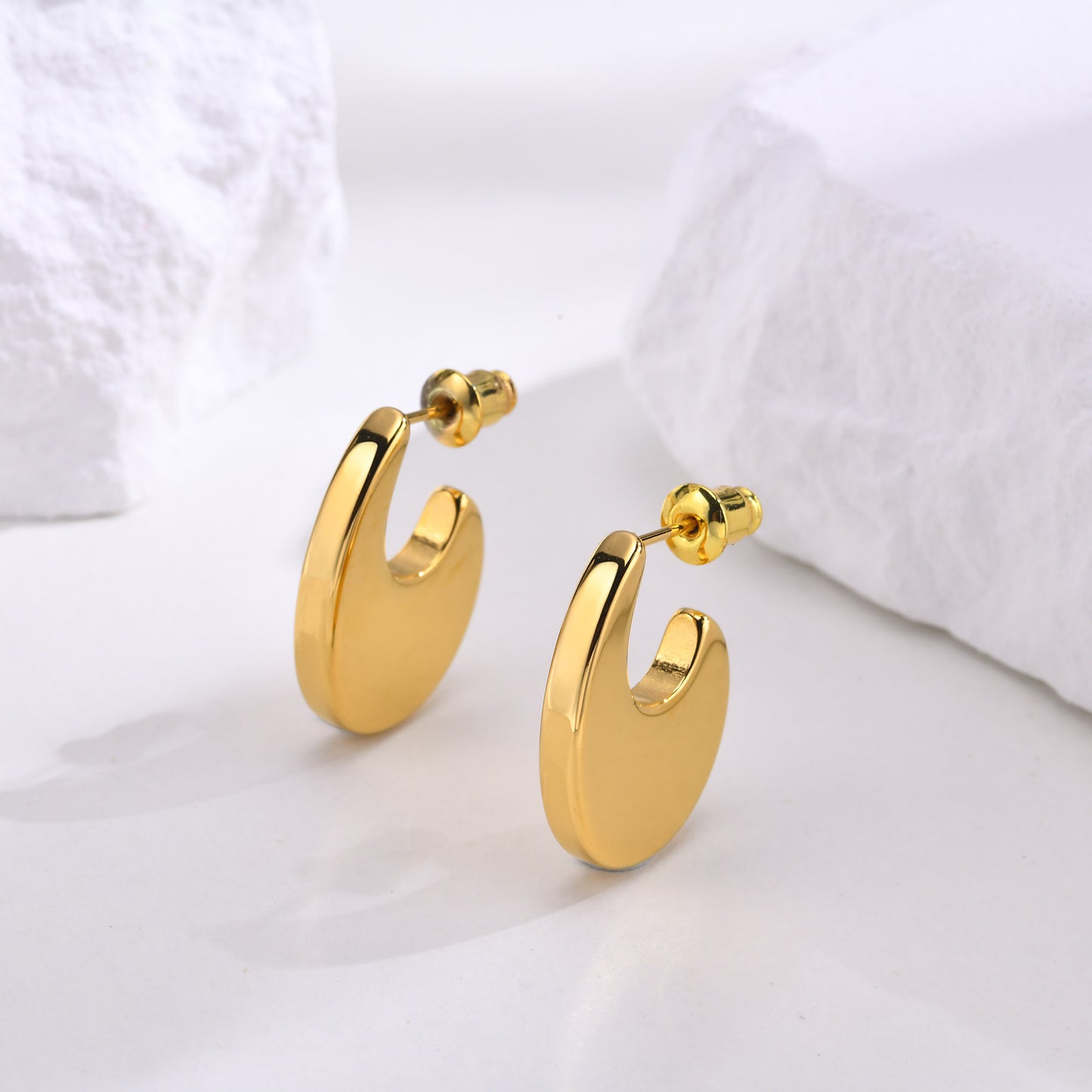 1 Pair Simple Style Classic Style Solid Color Polishing Plating Stainless Steel 18k Gold Plated Earrings