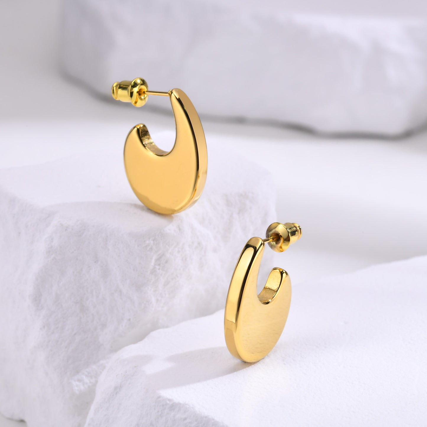 1 Pair Simple Style Classic Style Solid Color Polishing Plating Stainless Steel 18k Gold Plated Earrings