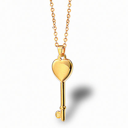 Simple Style Commute Solid Color Stainless Steel Plating Gold Plated Pendant Necklace